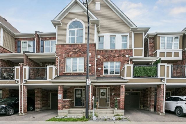 1222 Rose Way 51, Milton