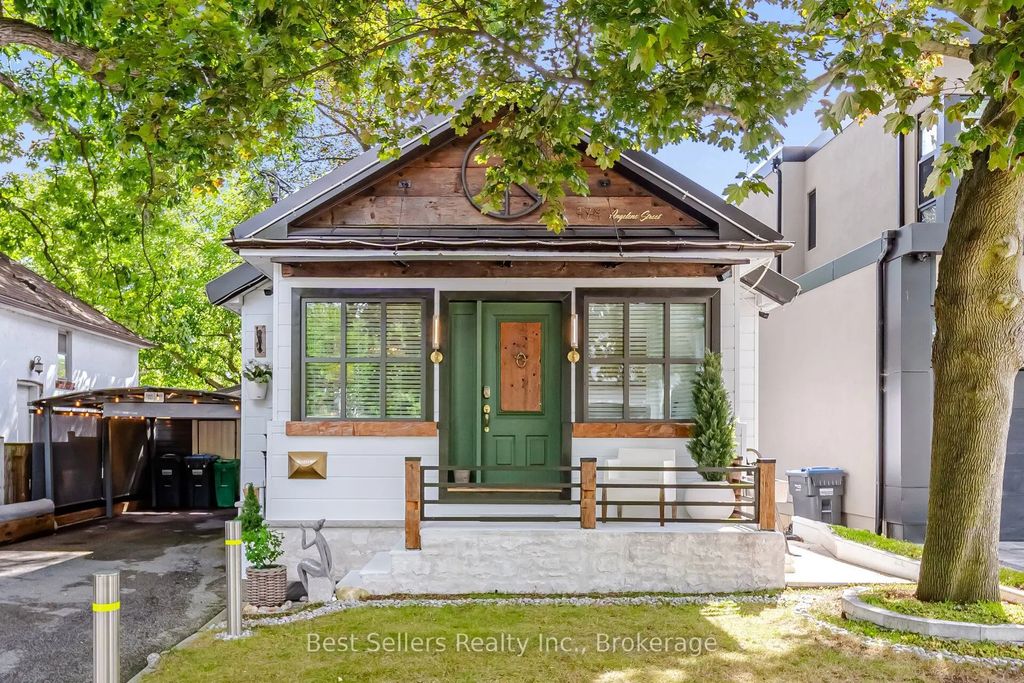 174 Angelene Street, Mississauga