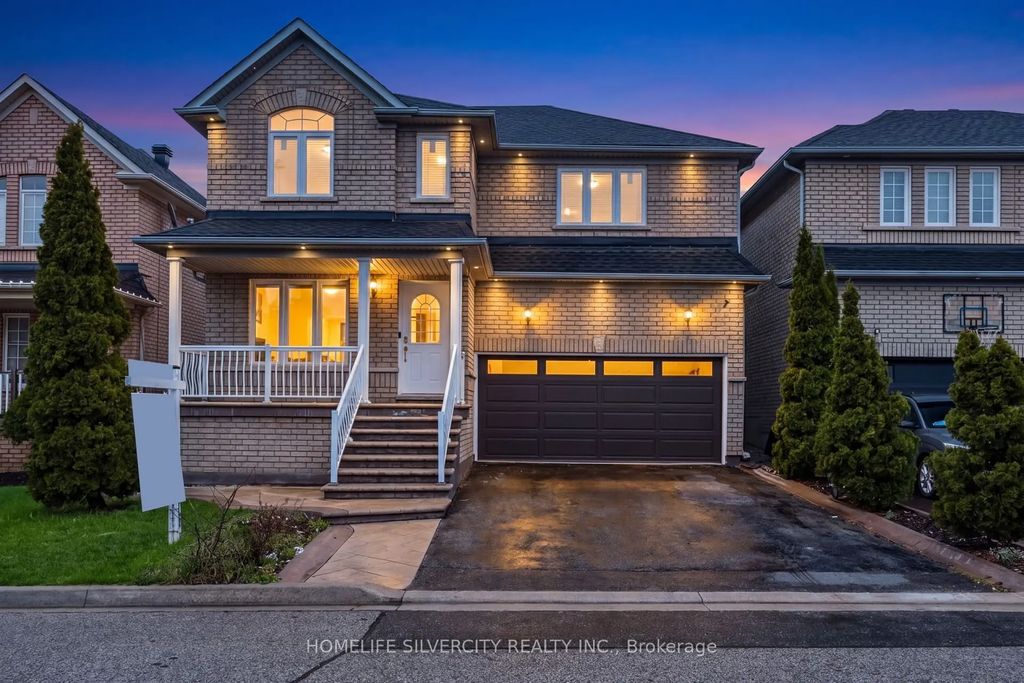 29 Beachpoint Boulevard, Brampton