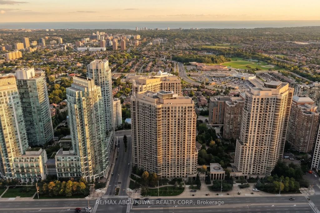 3888 Duke Of York Boulevard Gph25, Mississauga