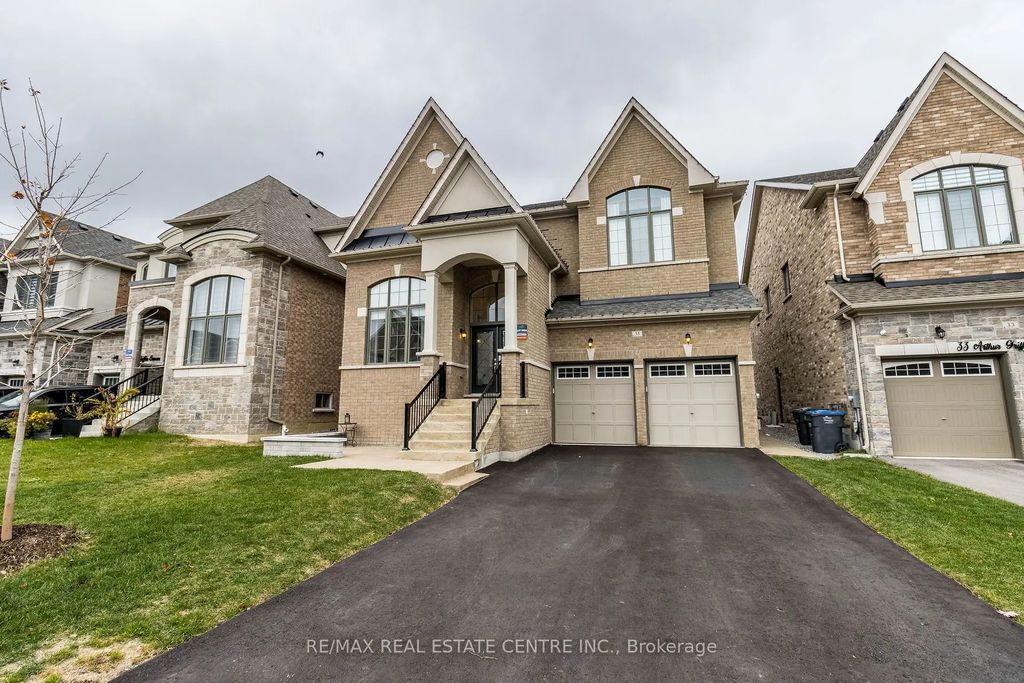 35 Arthur Griffin Crescent, Caledon