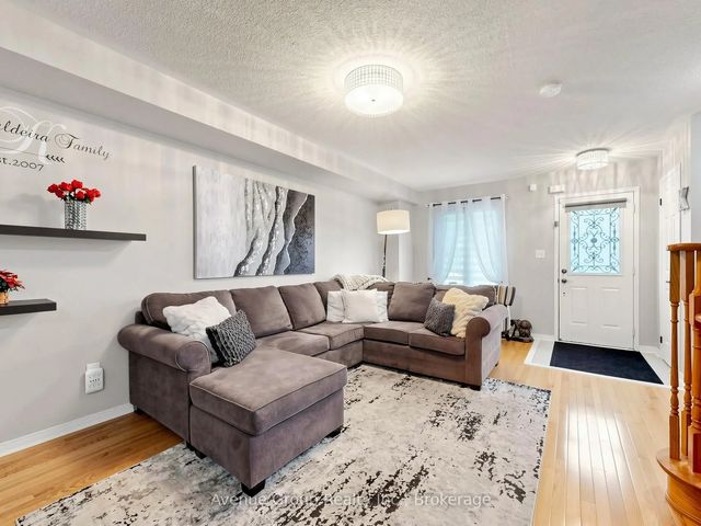 9 Adam Oates Heights, Toronto W05
