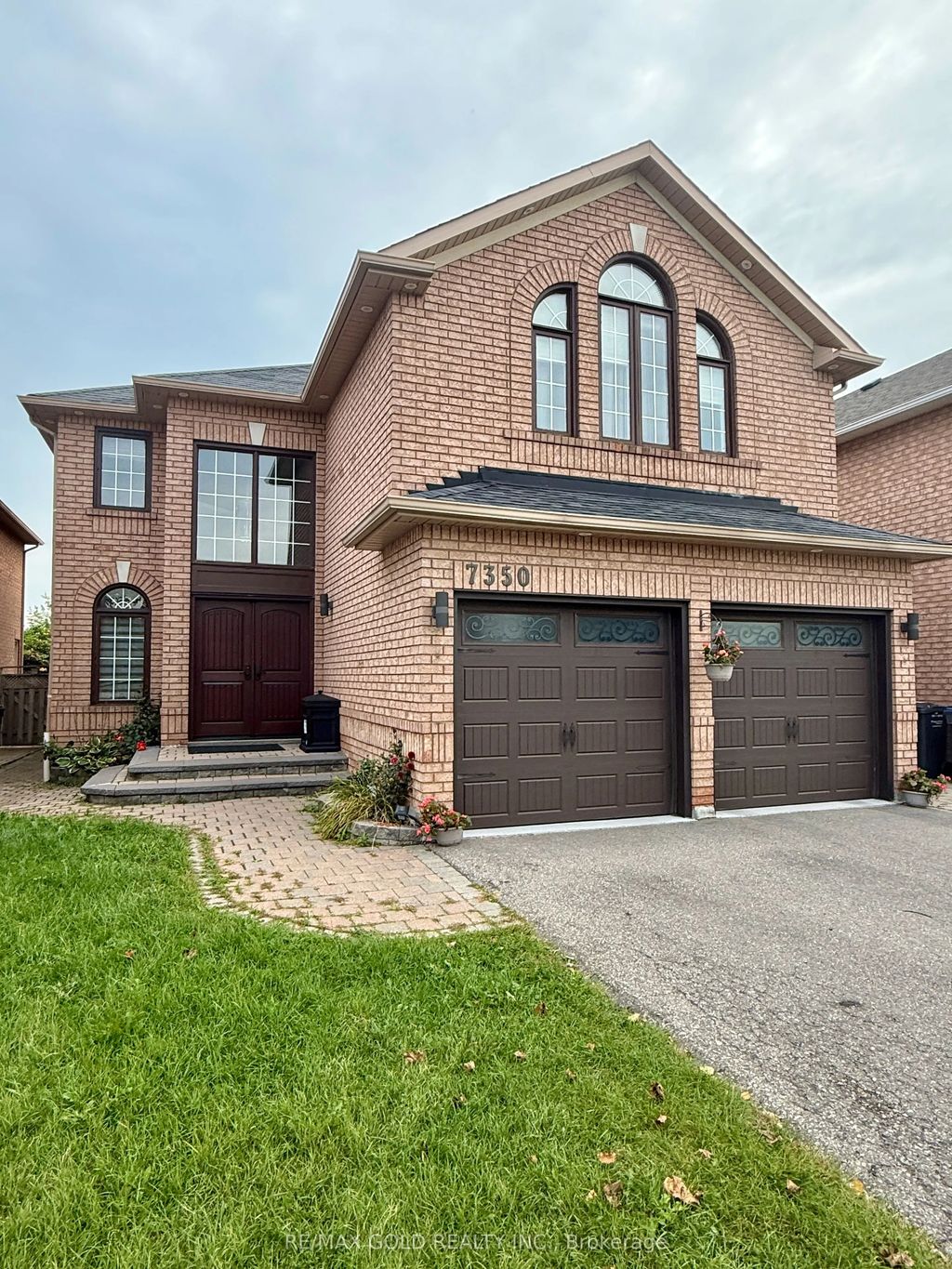 7350 Black Walnut Trail, Mississauga