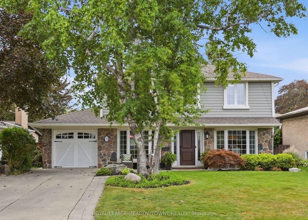 12 Cheltenham Court, Brampton