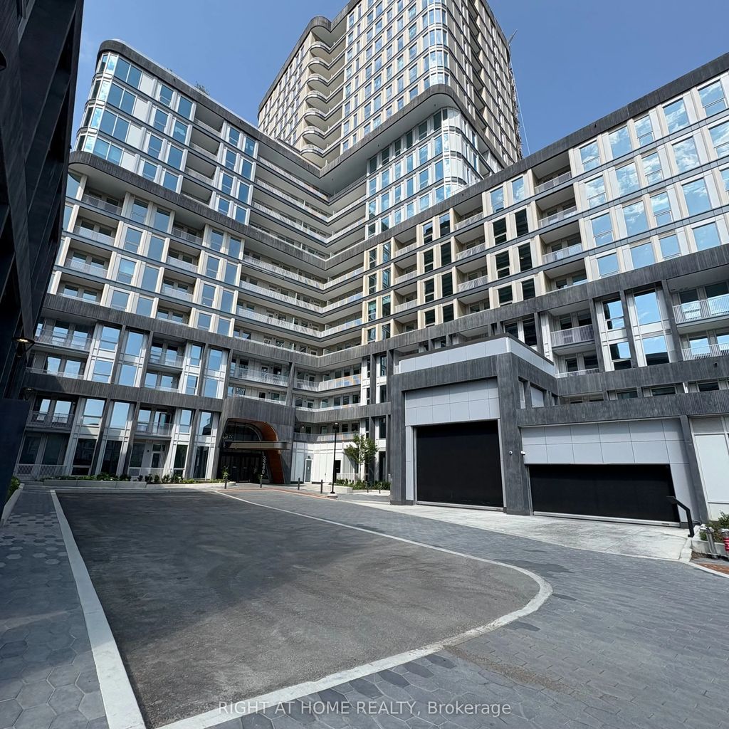 3240 William Coltson Avenue 430, Oakville