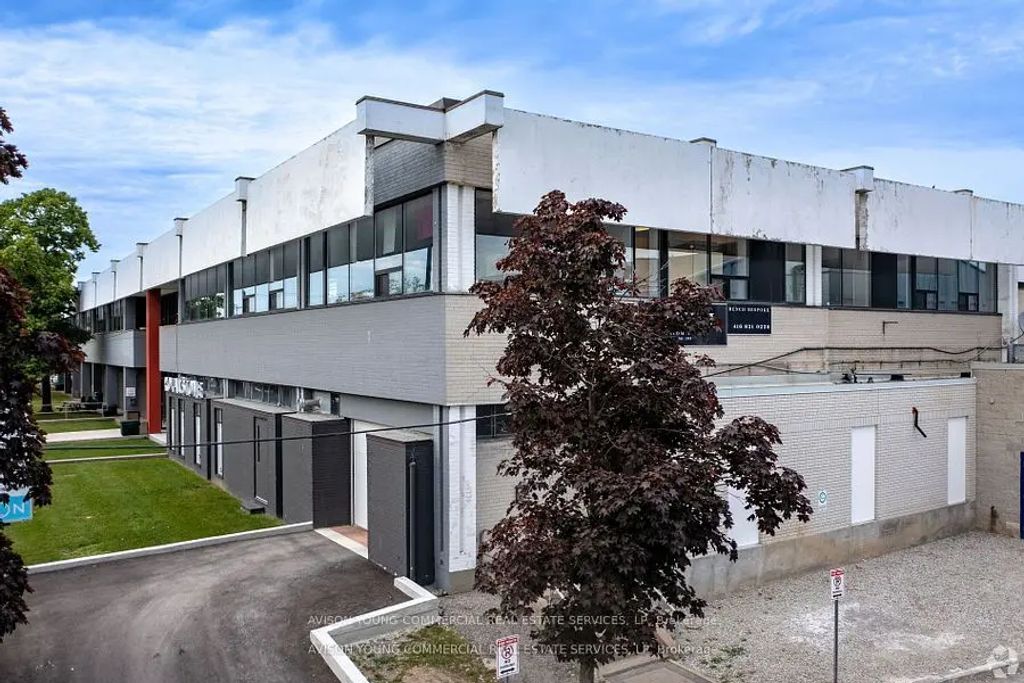 75 Dufflaw Road 203a, Toronto W04