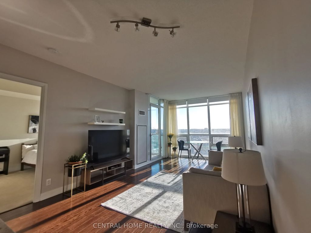 1055 Southdown Road 613, Mississauga