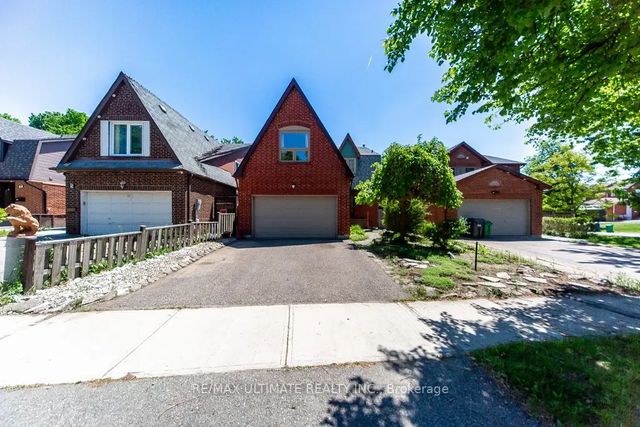3 Aron Drive, Brampton