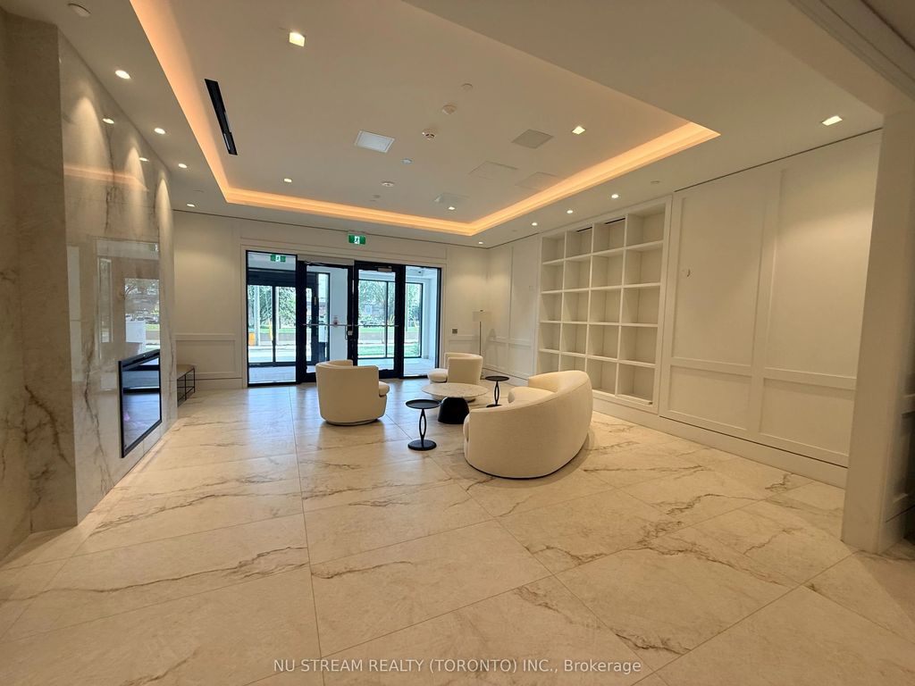 4000 Eglinton Ave Avenue W 624, Toronto W09