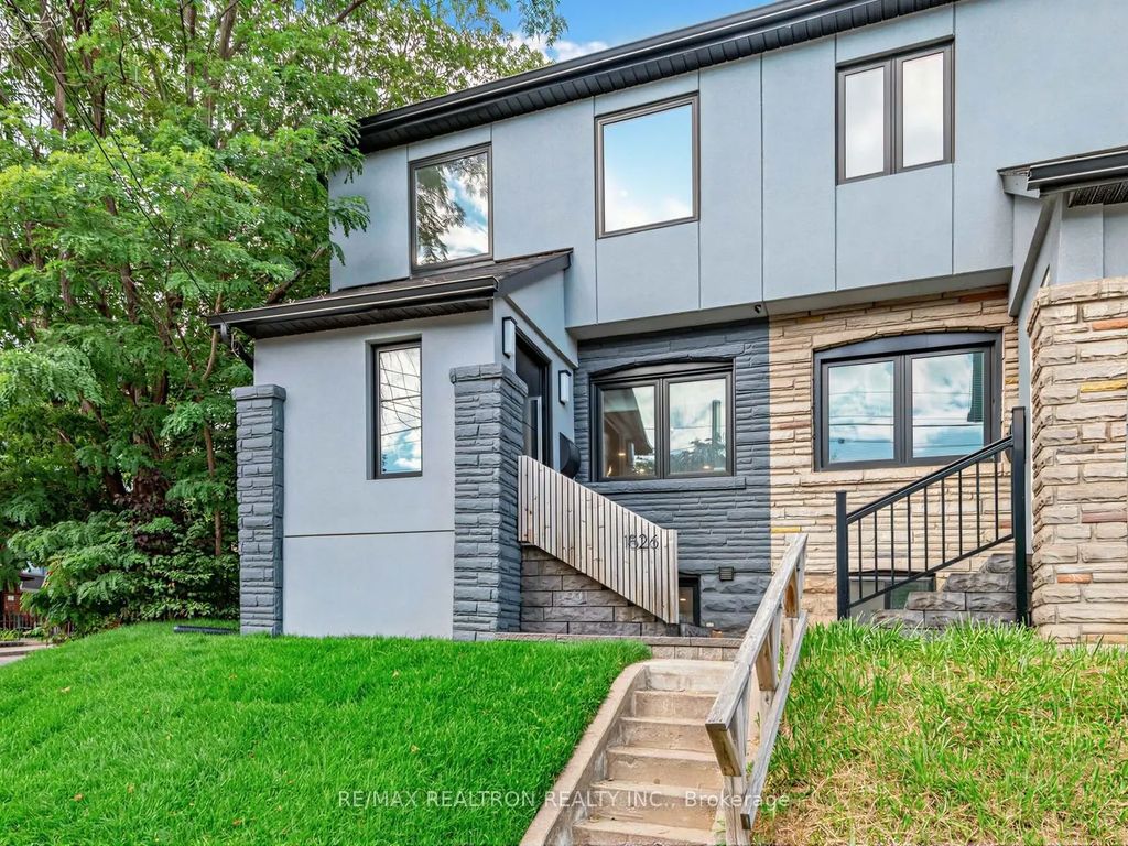 1526 Davenport Road, Toronto W03