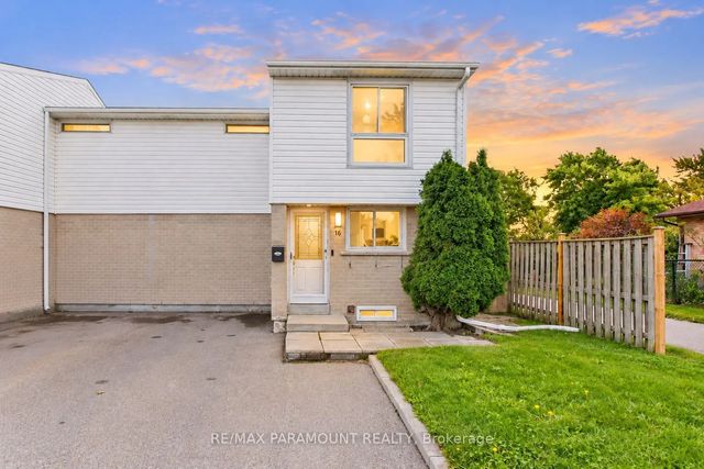 16 Gleneaden Court, Brampton