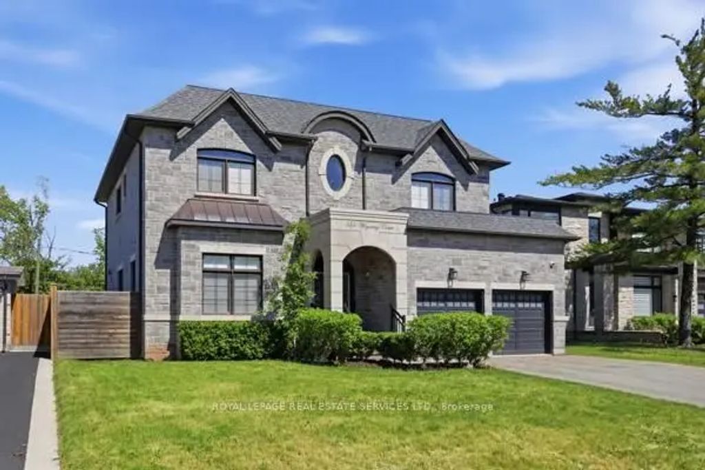 584 Weynway Court, Oakville