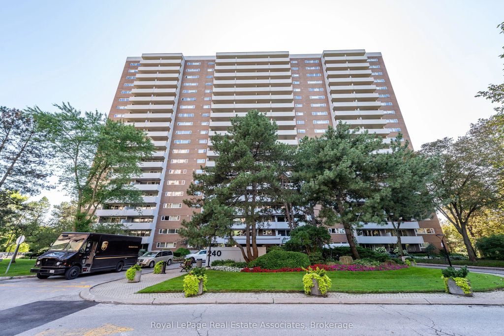 240 Scarlett Road #1906, Toronto W03