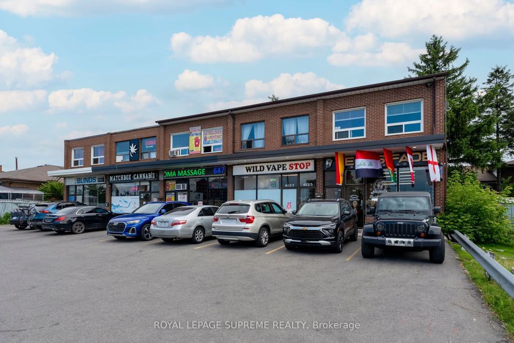 6127 Steeles Avenue W, Toronto W05