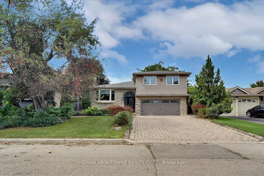 24 Golf View Drive, Brampton
