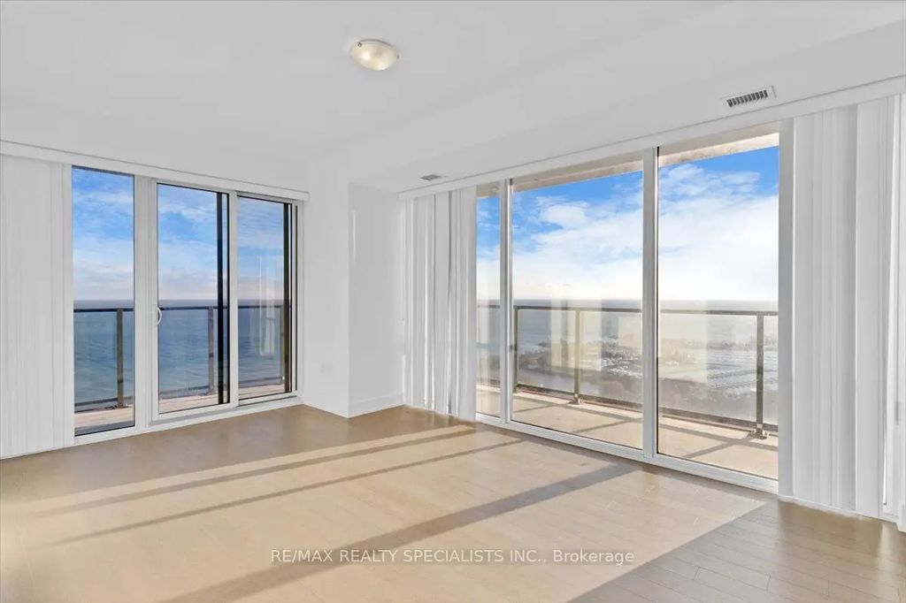 20 Shorebreeze Drive S 3210, Toronto W06