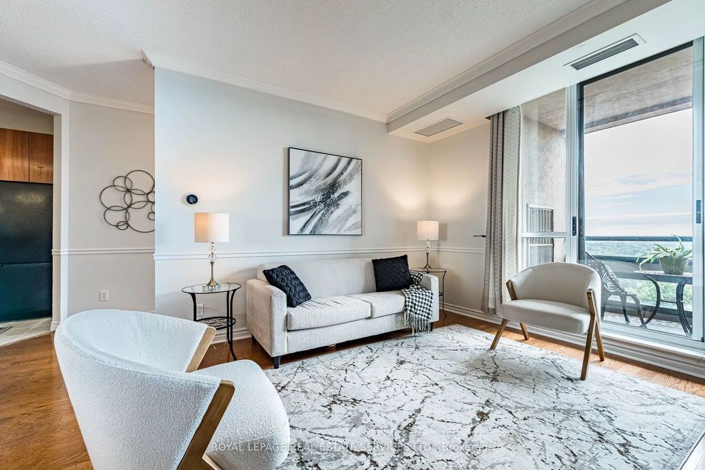 1 Belvedere Court Ph7, Brampton