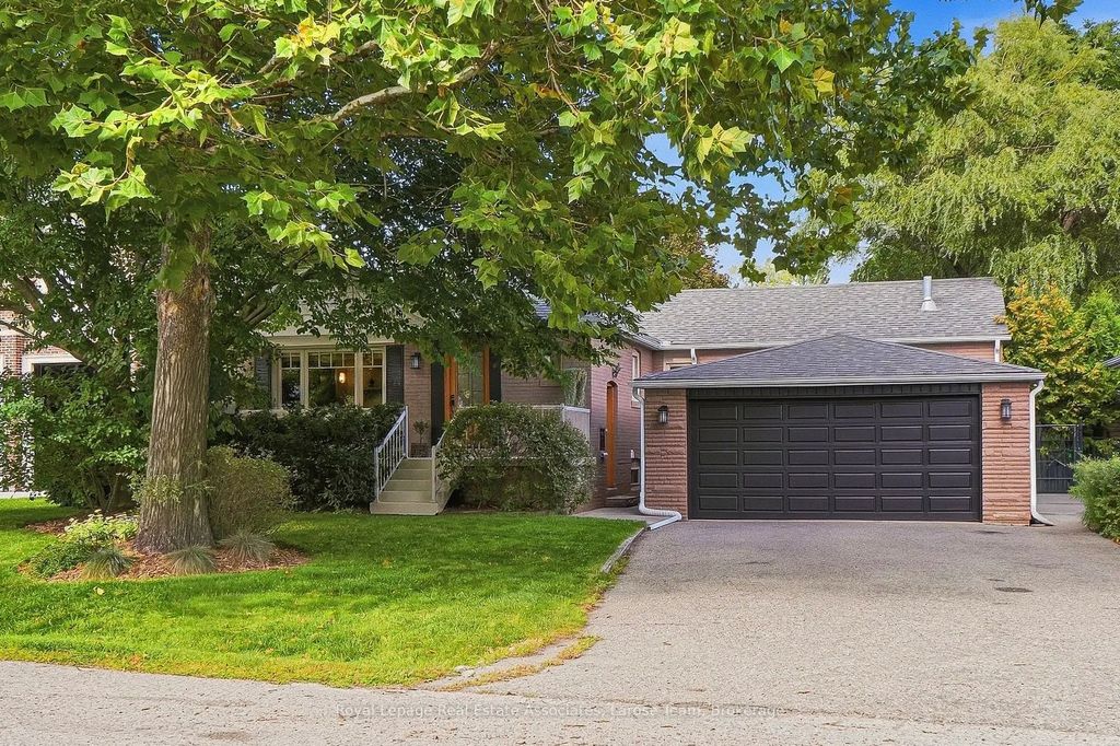 1511 Leda Avenue, Mississauga