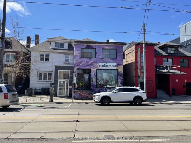 2257 Dundas Street W 3, Toronto W01