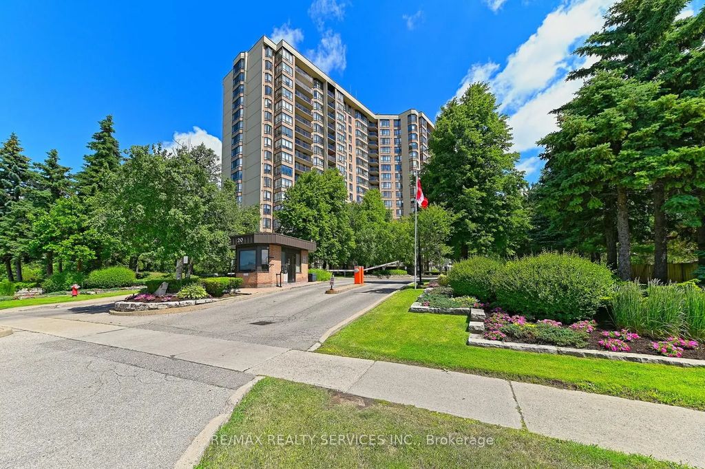 20 Cherrytree Drive 905, Brampton