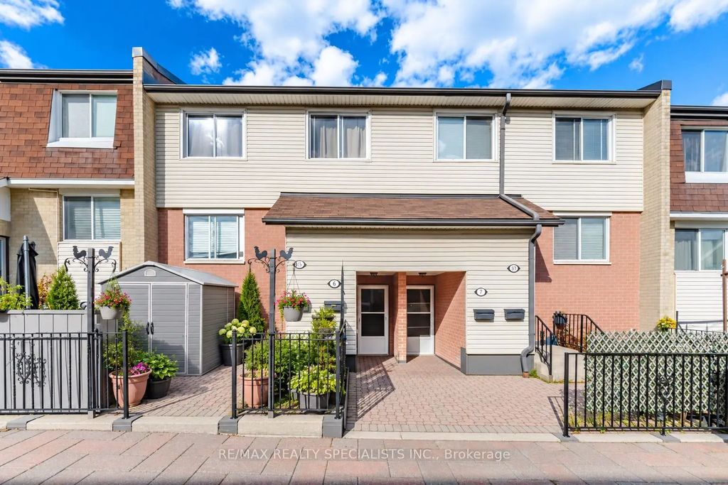 2170 Bromsgrove Road 6, Mississauga