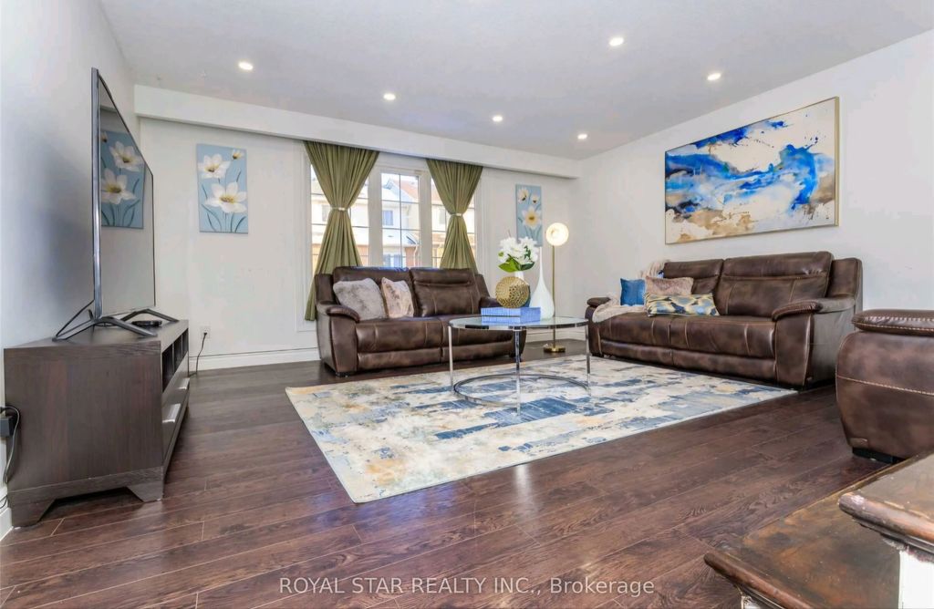 19 Ashurst Crescent N Upper, Brampton