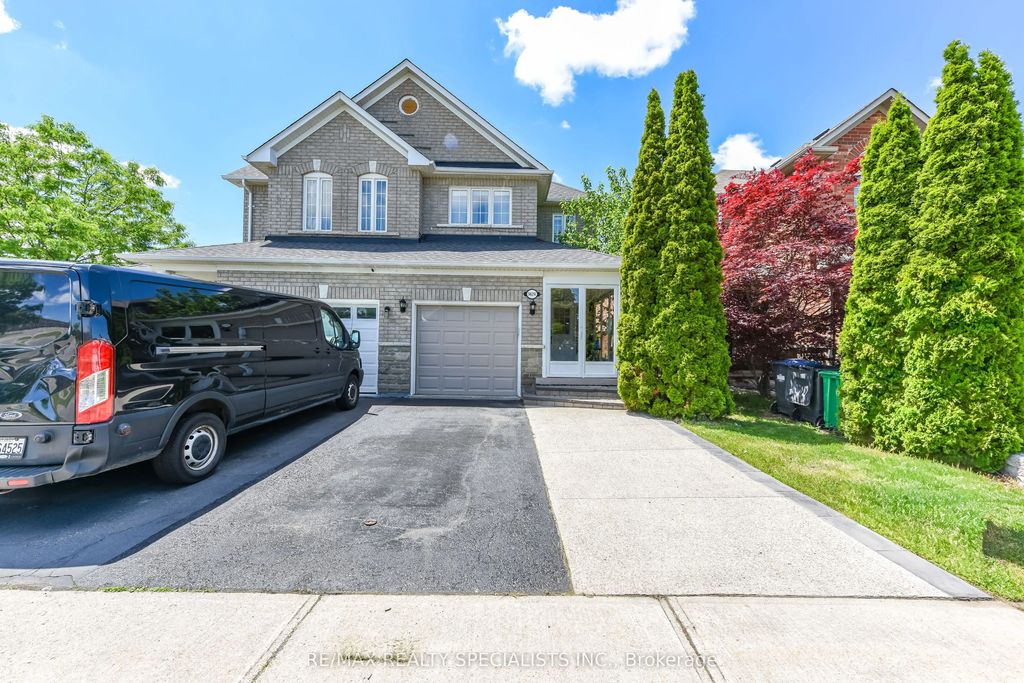 5624 Freshwater Drive, Mississauga