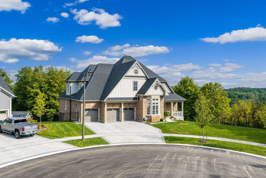 8 J B Robson Court, Halton Hills