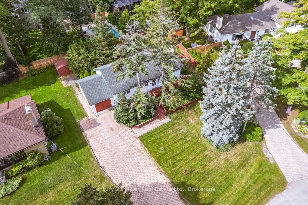 2013 Deramore Drive, Oakville