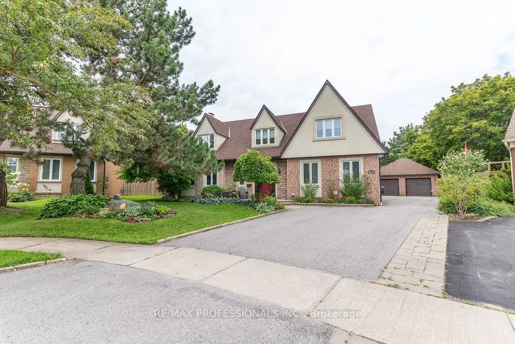2604 Barrisdale Court, Mississauga