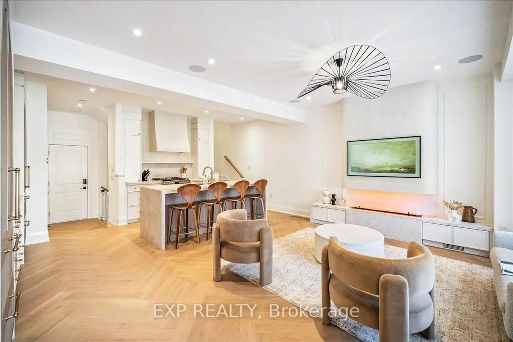 3266 Sixth Line, Oakville