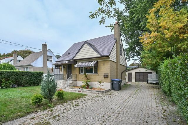 88 Mccaul Street, Brampton