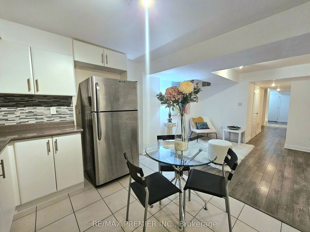 3900 Arvona Place Bsmt, Mississauga