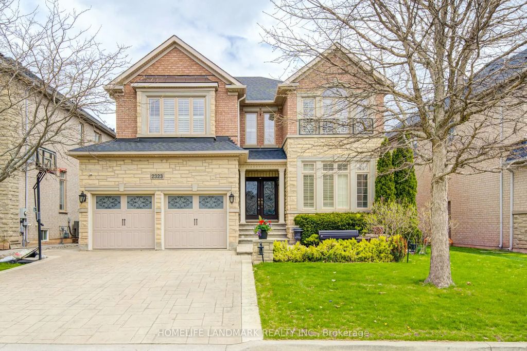 2323 Awenda Drive, Oakville