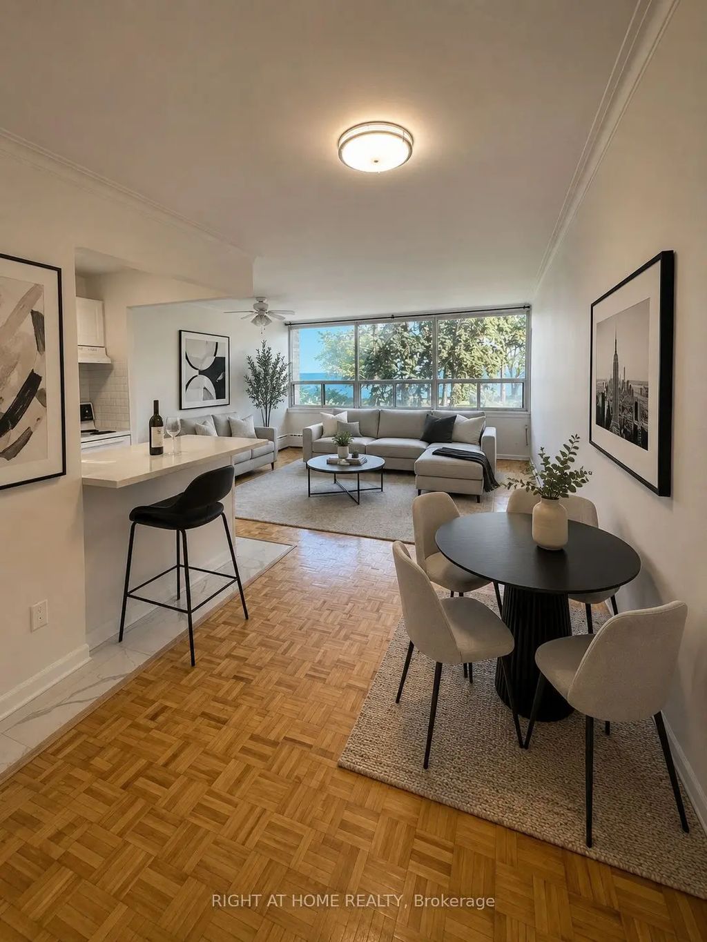 2 Royal York Road 305, Toronto W06