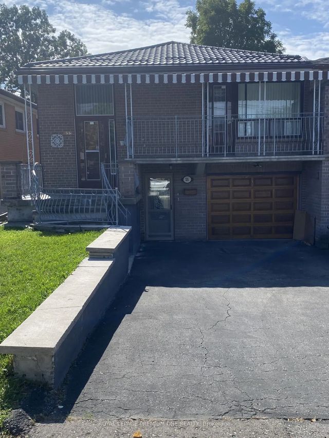 55 Husband Drive, Toronto W05
