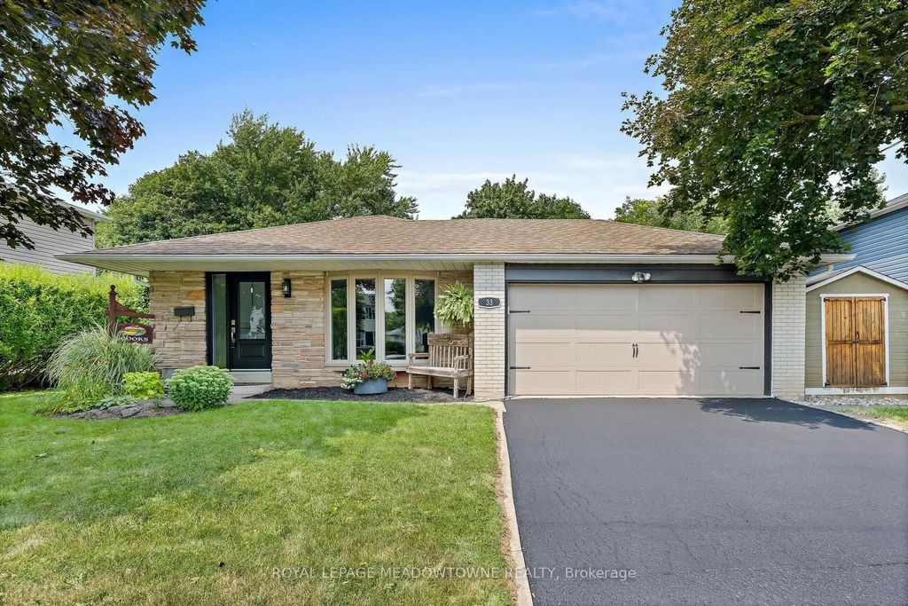33 Fagan Drive, Halton Hills