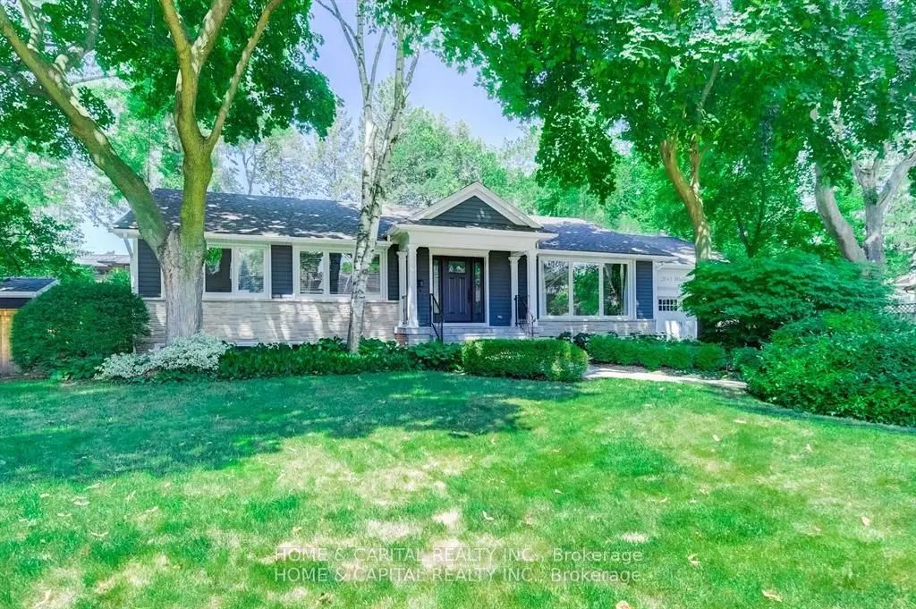 2043 Malbrook Road, Oakville
