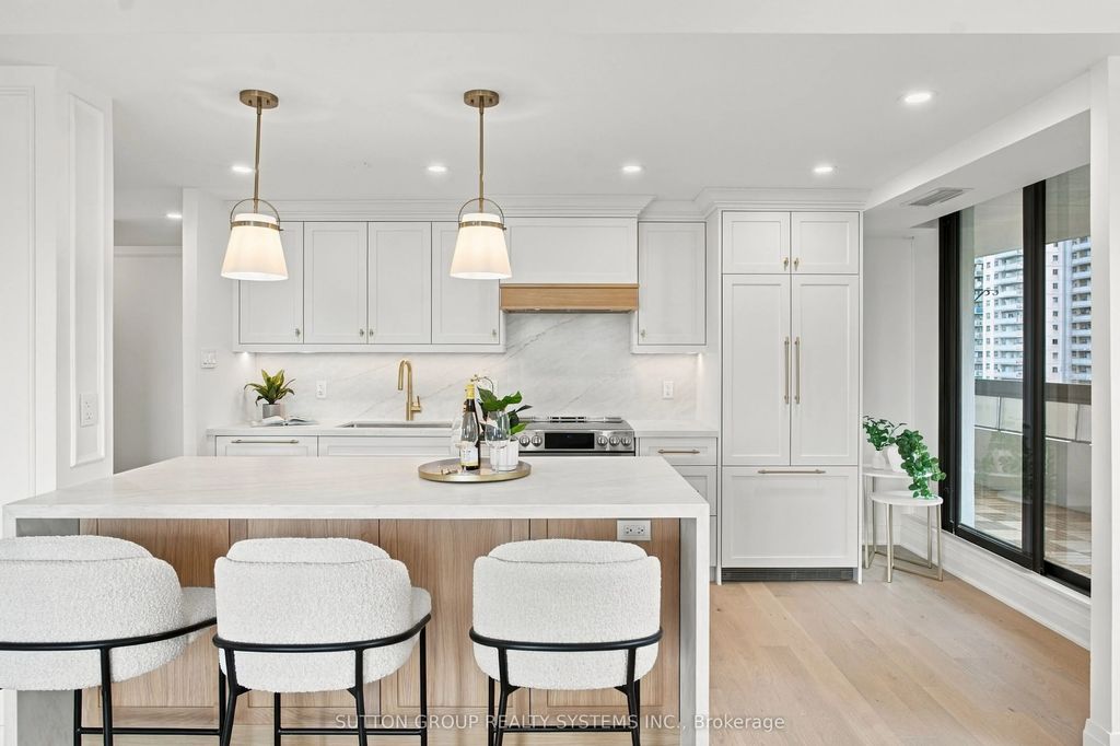 100 Quebec Avenue 1501, Toronto W02