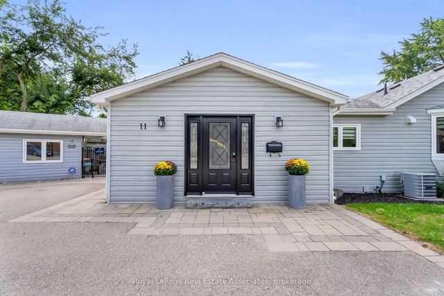 11 Churchill Crescent, Halton Hills