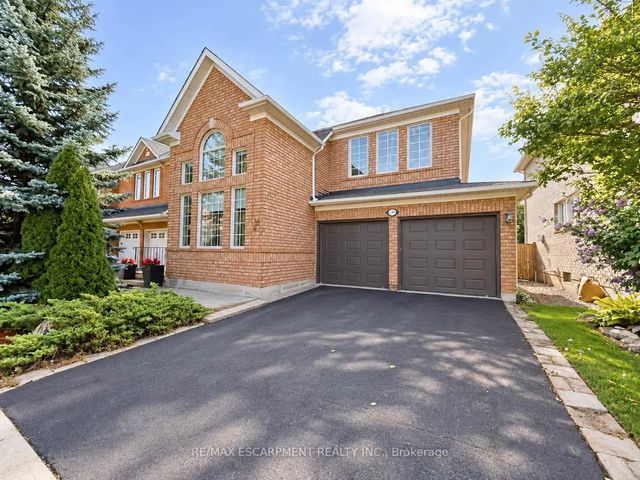 1396 Thorncrest Crescent, Oakville