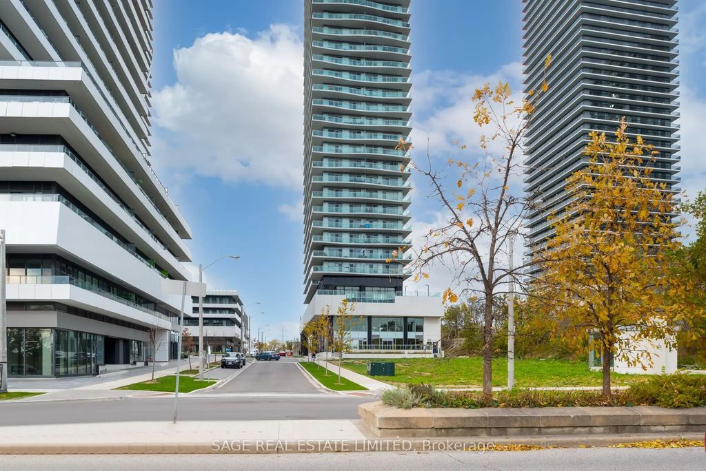 33 Shore Breeze Drive 3801, Toronto W06