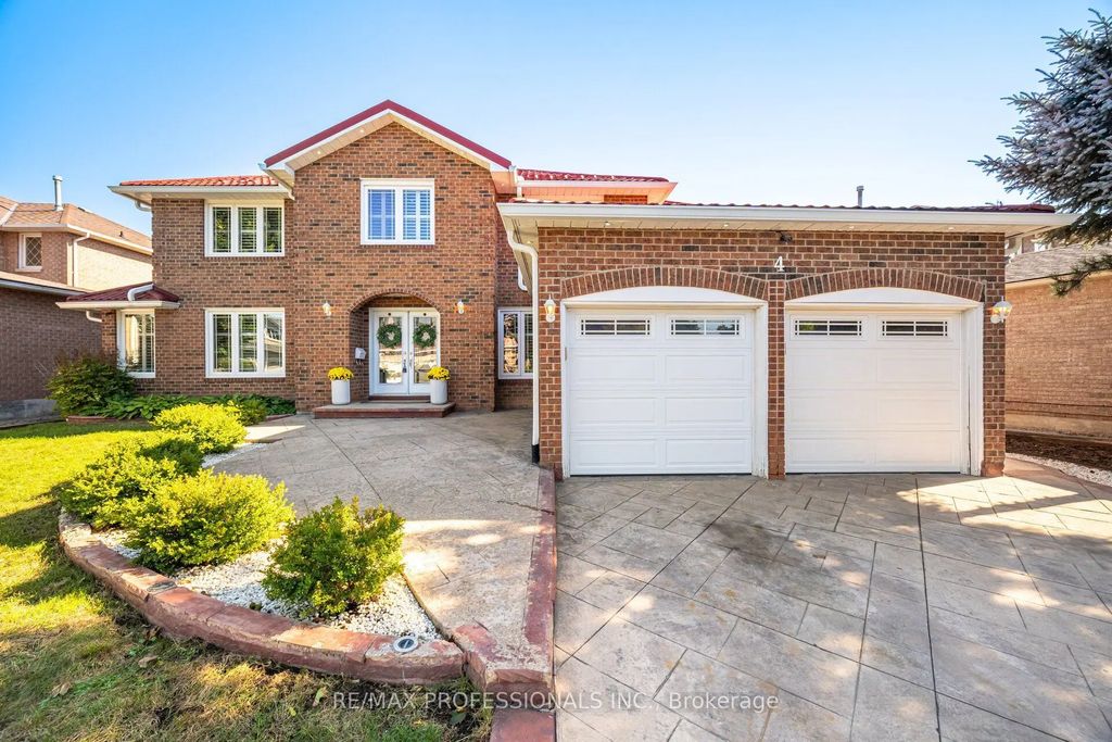 4 Mcfadden Drive, Brampton
