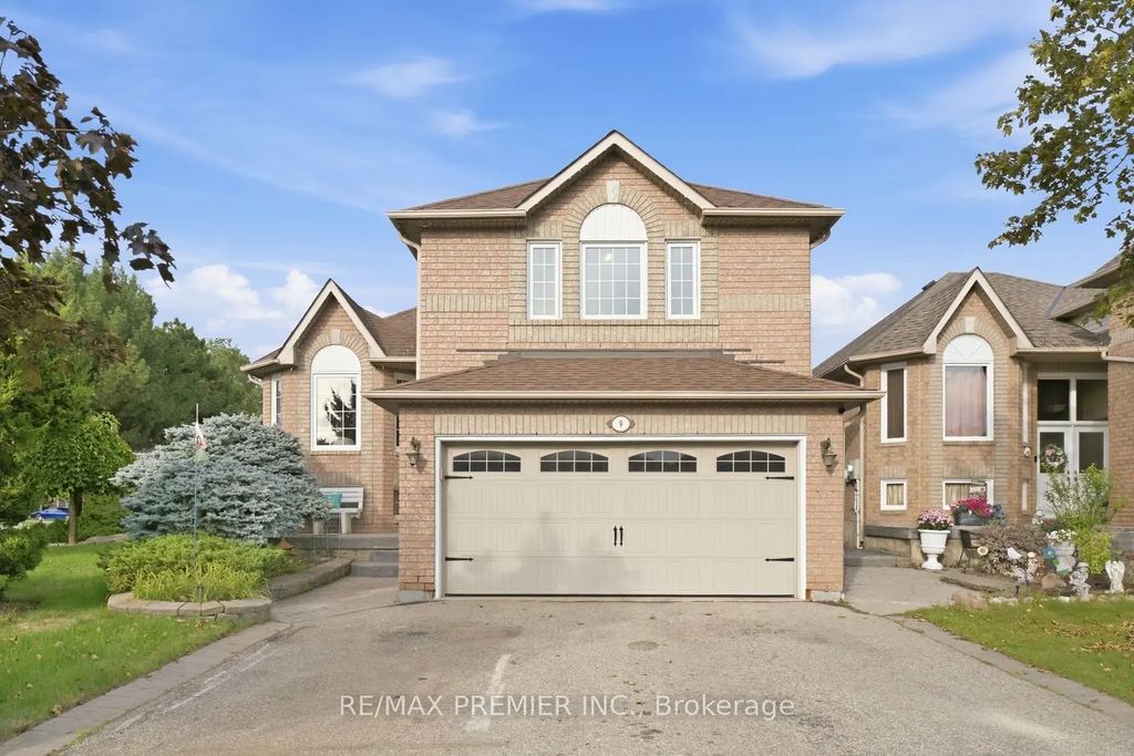 9 Sant Farm Drive, Caledon