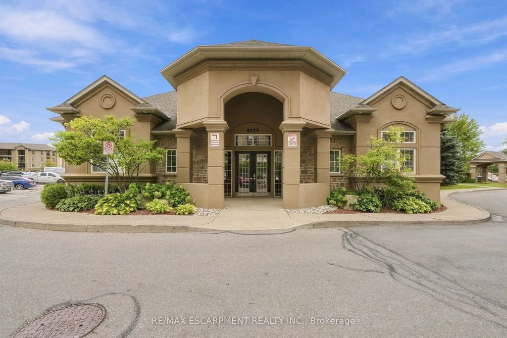2055 Appleby Line 306, Burlington