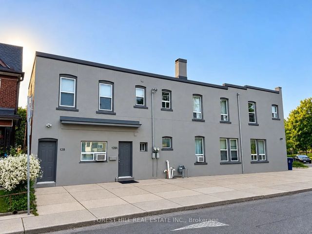 128 Laughton Avenue, Toronto W03