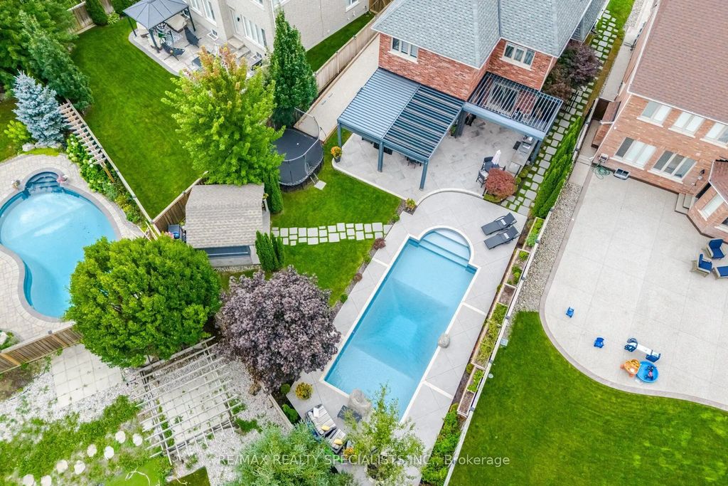 6 Mccandless Court, Caledon