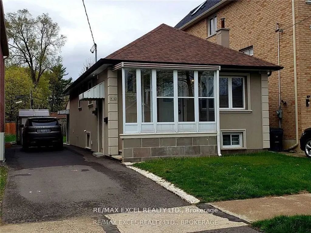 416 Rimilton Avenue, Toronto W06
