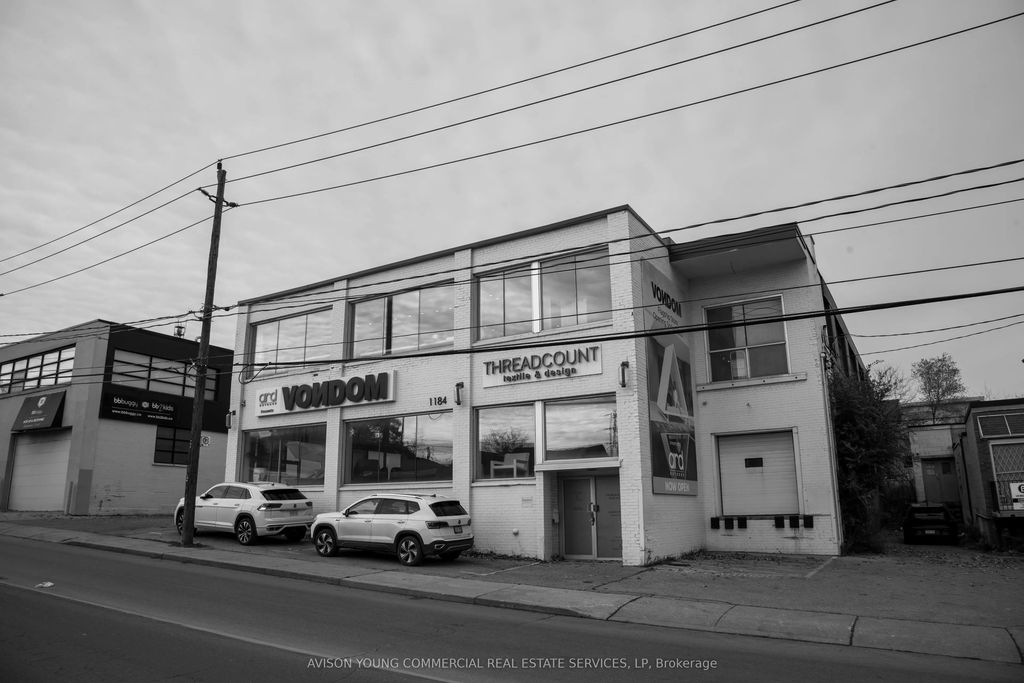 1184 Castlefield Avenue, Toronto W04