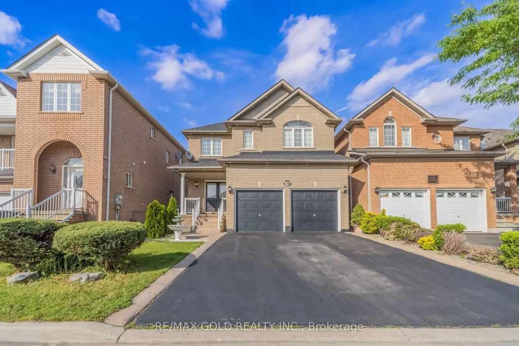 15 Newark Way, Brampton